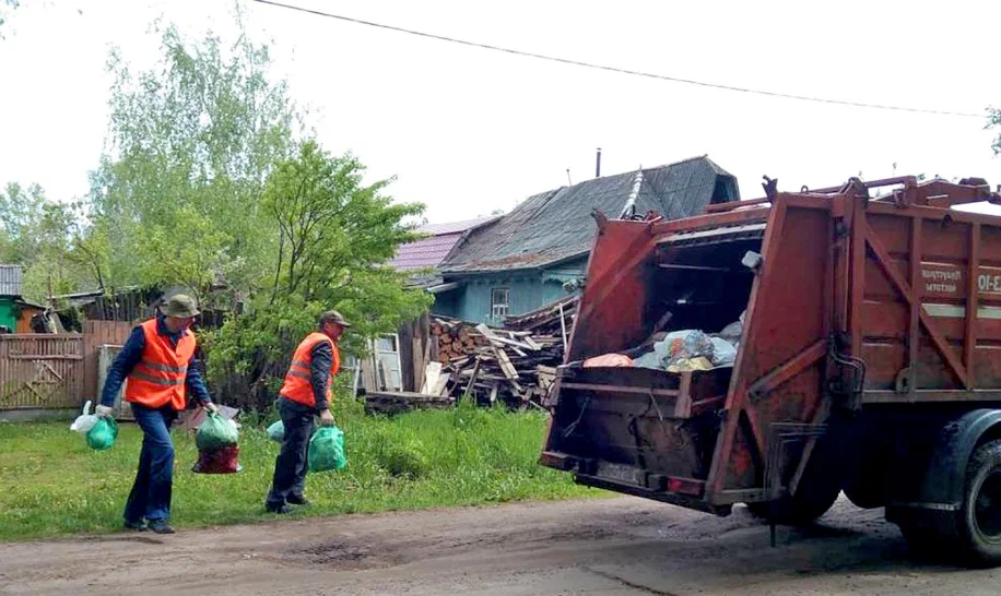Вывоз мусора из частного дома в Тихвине в октябре