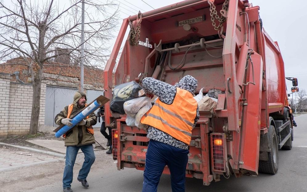 Срочный вывоз мусора в Тихвине в октябре